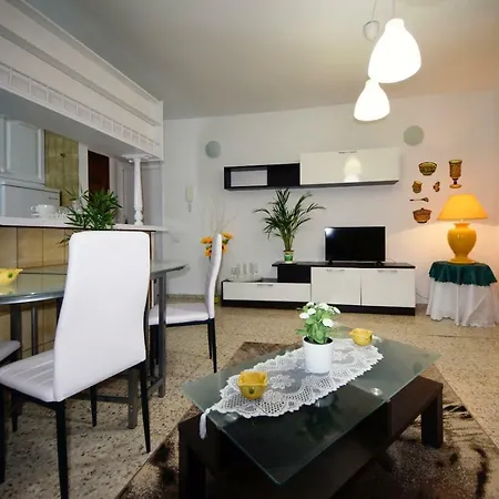 Sea View Apartment, Terrace. Beach At 200 Mtm لوس كريستيانوس