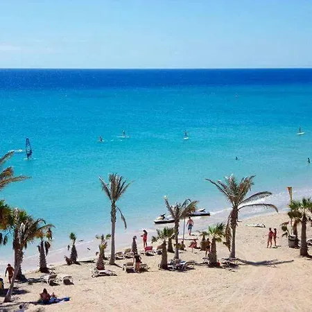 Sea View Apartment, Terrace. Beach At 200 Mtm شقة *